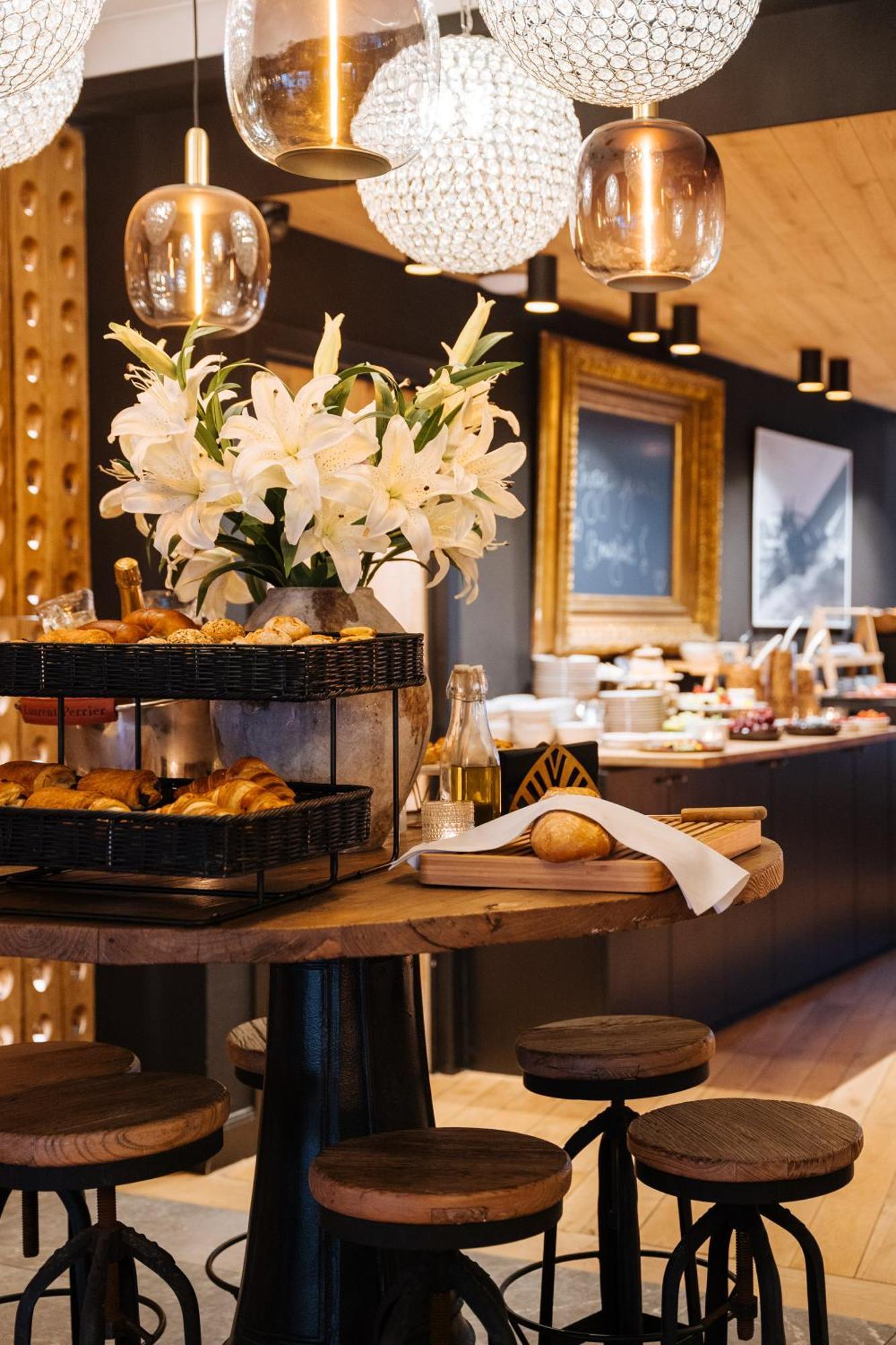 Boutique Hotel Azur Де Хаан Екстериор снимка