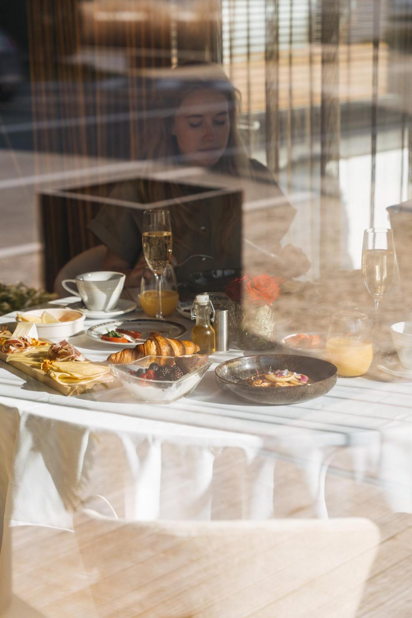 Boutique Hotel Azur Де Хаан Екстериор снимка